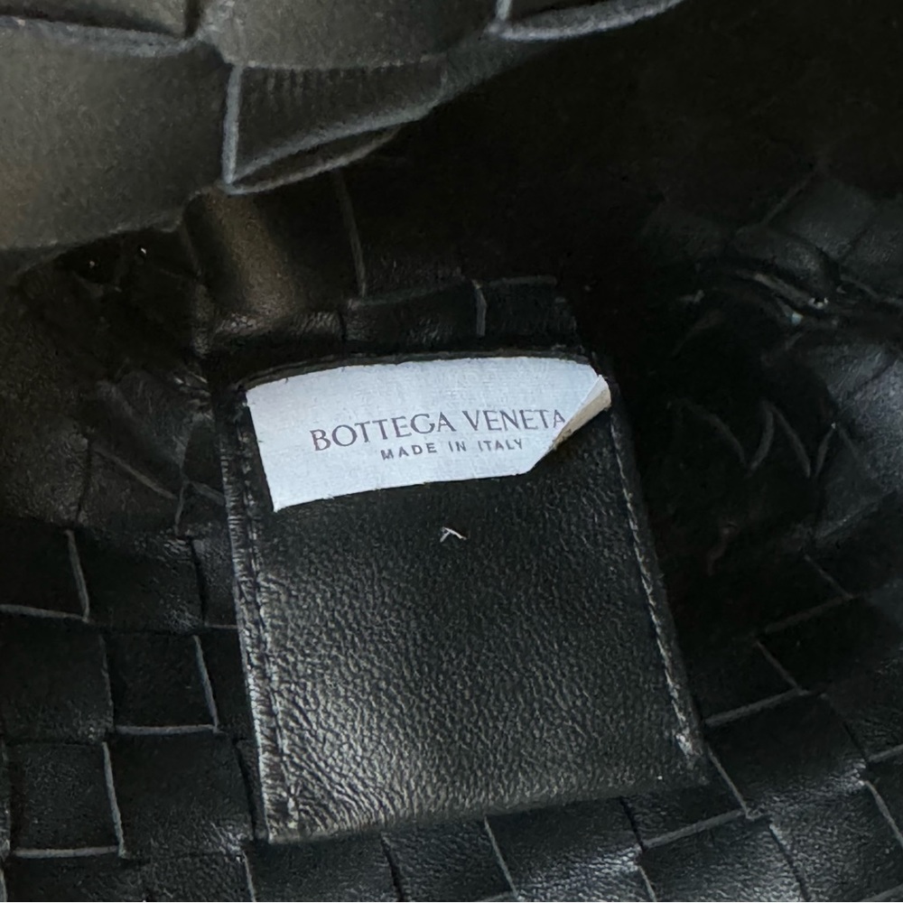 Bottega Veneta Intrecciato Small Leather Sardine Tote in Black - Picture 8 of 9